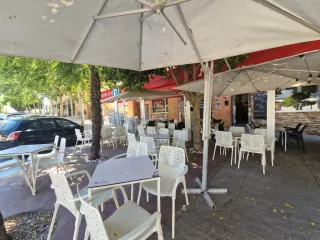 Se alquila bar de tapas en Bormujos