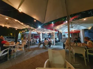 Se alquila bar de tapas en Bormujos