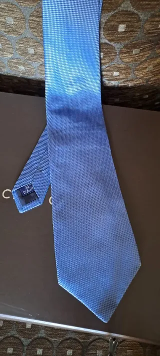 Corbata Burberry Seda Azul Plateado