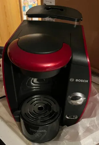 Cafetera Bosch Tassimo Roja