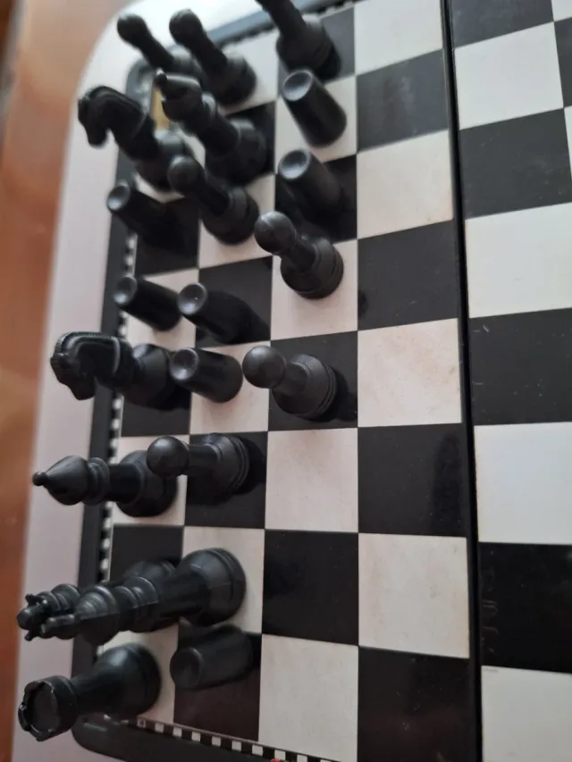 Ajedrez magnético portátil