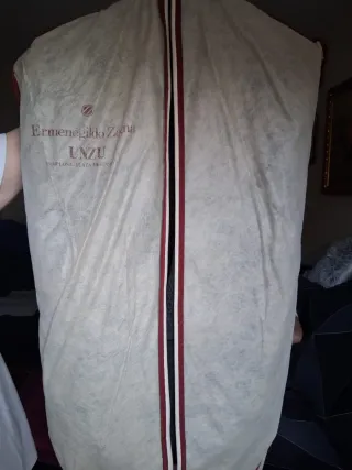 Traje de hombre BOGHER talla 52 + pajarita