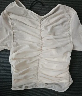 Top tul manga larga beige talla única