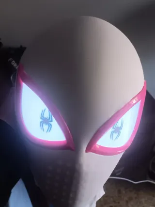 Máscara Gwen Stacy con Luces LED