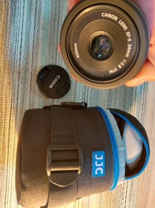 Objetivo Canon EF-S 24mm f/2.8 STM