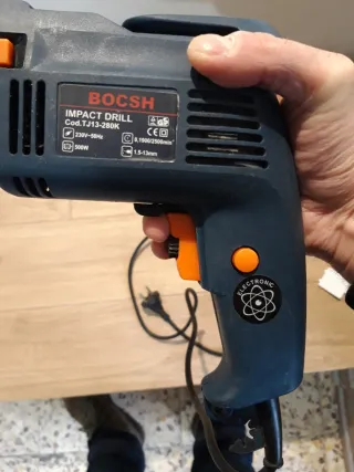 Taladro Bocsh azul 500W