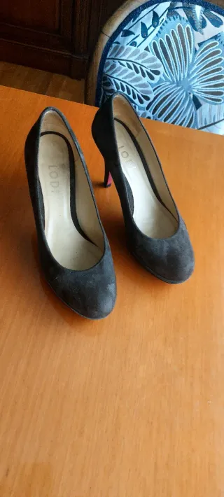 Zapatos de tacón Lodi grises con un toque de azul