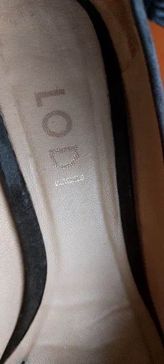 Zapatos de tacón Lodi grises con un toque de azul