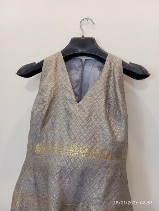 Abito elegante vintage oro e grigio carnevale
