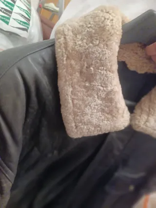 OFERTA:Cazadora de Caballero PIEL NEGRA de OVINO