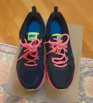 Scarpe Nike Wild Trail nere e rosa