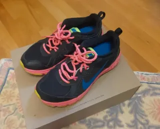 Scarpe Nike Wild Trail nere e rosa