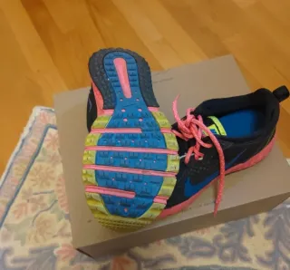 Scarpe Nike Wild Trail nere e rosa