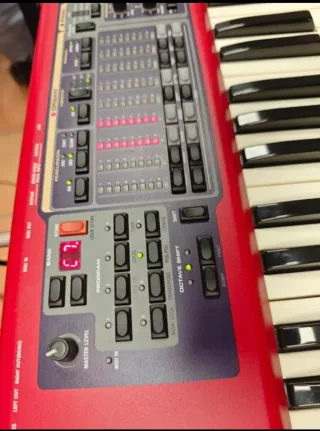 NORD ELECTRO 2 + funda