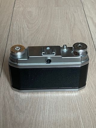 Cámara analógica FOCA Neoplar