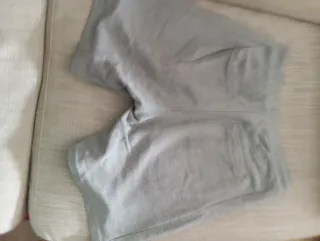 Lote: Sudadera, Pantalón y Bermuda