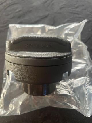 Tapa depósito gasoil coche