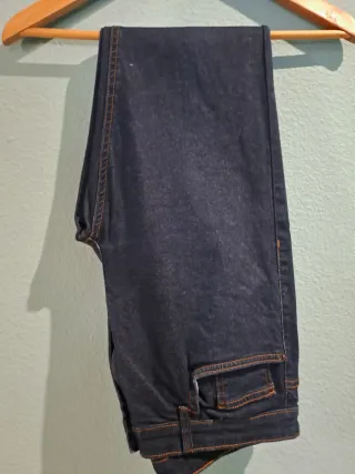 Pantalón vaquero de caballero azul