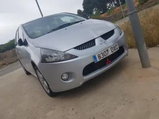 Mitsubishi Grandis