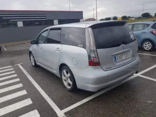 Mitsubishi Grandis