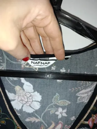 Vestido Naf Naf estampado floral