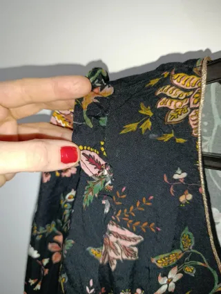 Vestido Naf Naf estampado floral