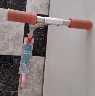 Patinete Hello Kitty