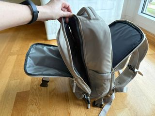 Mochila cabina u ordenador beige