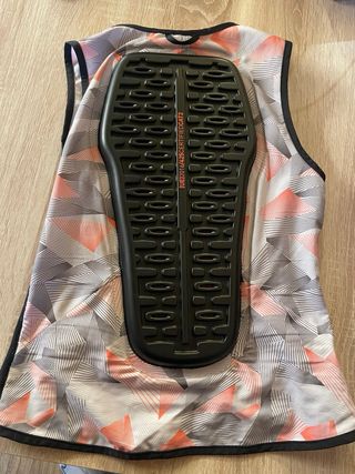 Tortuga protección esquí niño