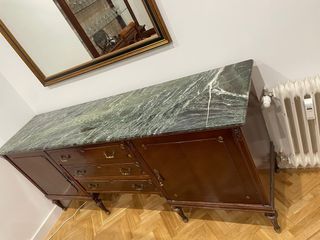 Aparador antiguo madera maciza y mármol