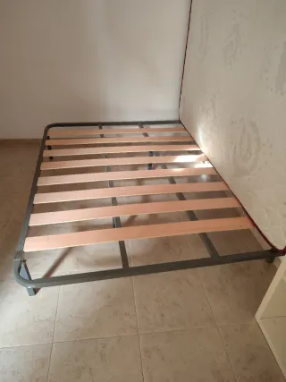 Somier de lamas metálico y madera, de cama doble