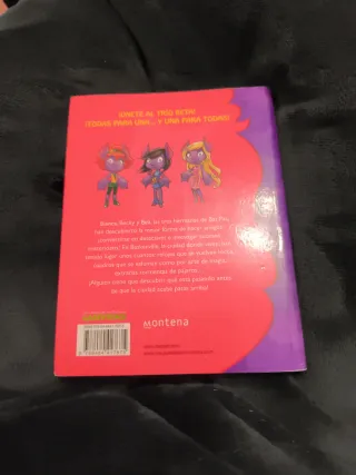 Cuatro amigas para un misterio (Trío Beta 1) (T...