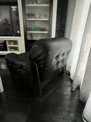 Sillón individual de piel negro