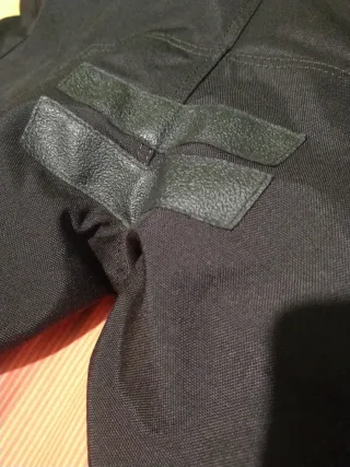 Pantalón de moto impecable