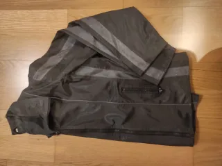 Cazadora 73% PVC Negra/Gris