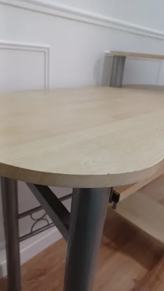 Escritorio ordenador madera y metal