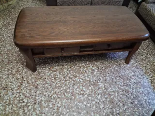 Mesa de centro rústica de madera maciza