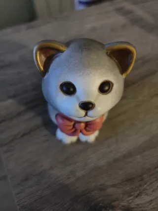 Gatto Thun con fiocco rosa