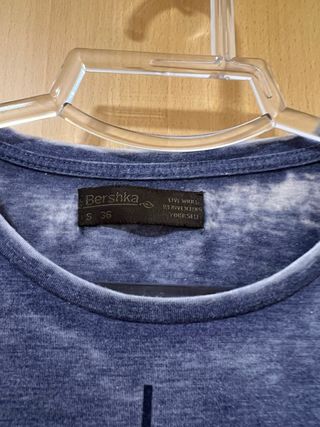 Camiseta azul Bershka