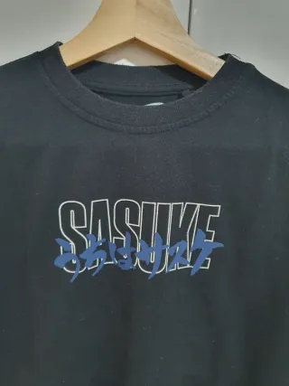 Camiseta Naruto Sasuke Pull&Bear Talla XS