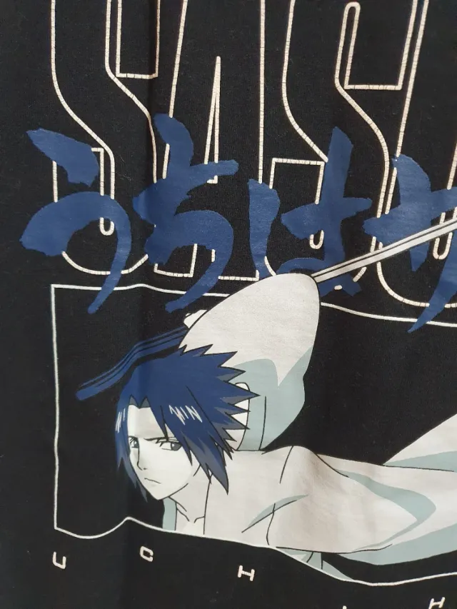 Camiseta Naruto Sasuke Pull&Bear Talla XS