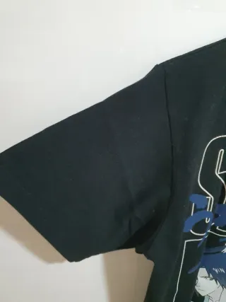 Camiseta Naruto Sasuke Pull&Bear Talla XS