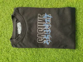 Camiseta Naruto Sasuke Pull&Bear Talla XS