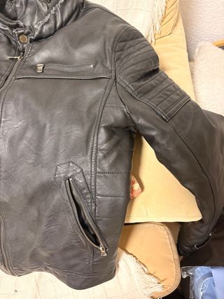 Chaqueta Cuero Estilo Motorista Negra