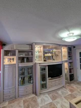 Mueble de salón modular madera y cristal