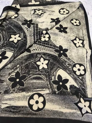 Bufanda Negra con Torre Eiffel