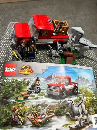 Lego Jurassic World Camión y Dinosaurios