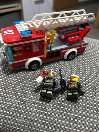 Lego Jurassic World Camión y Dinosaurios