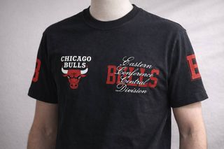 Camiseta Chicago Bulls Collab Lefties Negra