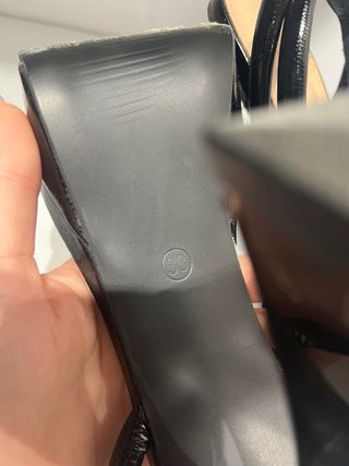 Tacchi alti neri con piattaforma